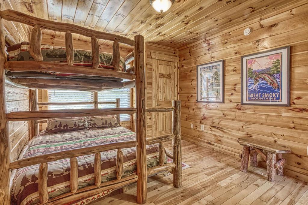 Heavenly Bear, Hot Tub, 1089 Of Free Attraction Tickets For Each Paid Day, Dollywood And More Sevierville Esterno foto