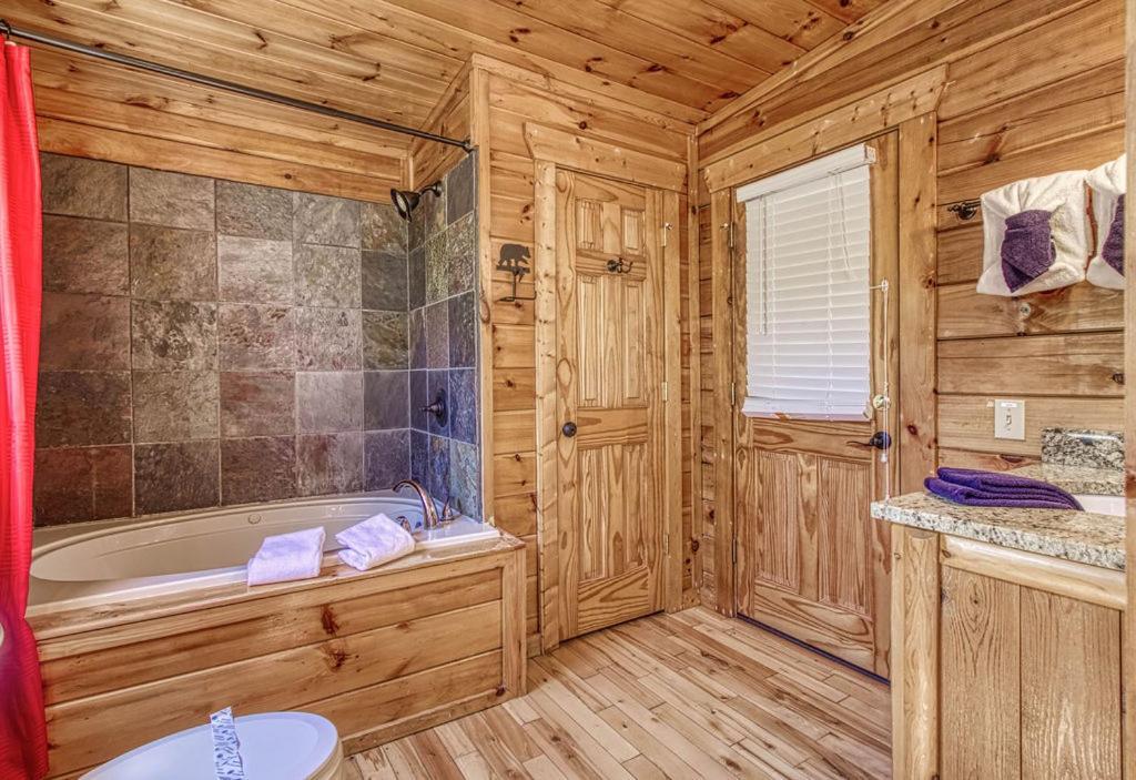 Heavenly Bear, Hot Tub, 1089 Of Free Attraction Tickets For Each Paid Day, Dollywood And More Sevierville Esterno foto