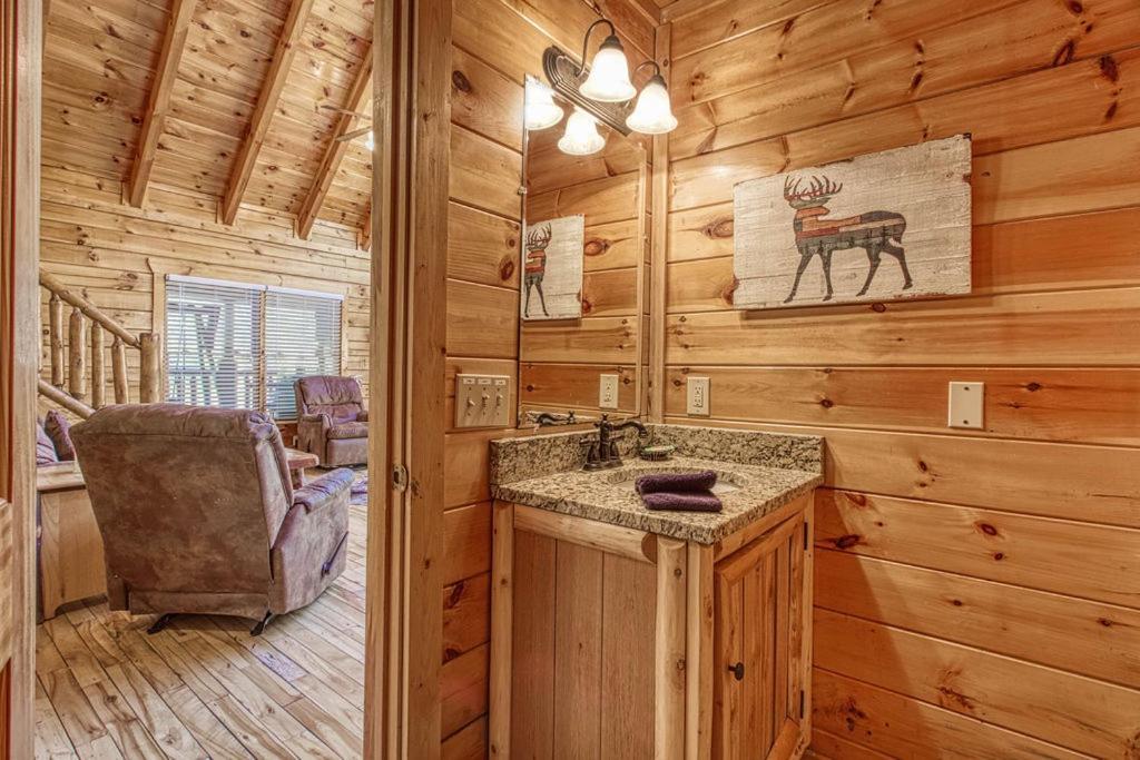 Heavenly Bear, Hot Tub, 1089 Of Free Attraction Tickets For Each Paid Day, Dollywood And More Sevierville Esterno foto